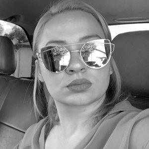 Meet your Posher, Amber